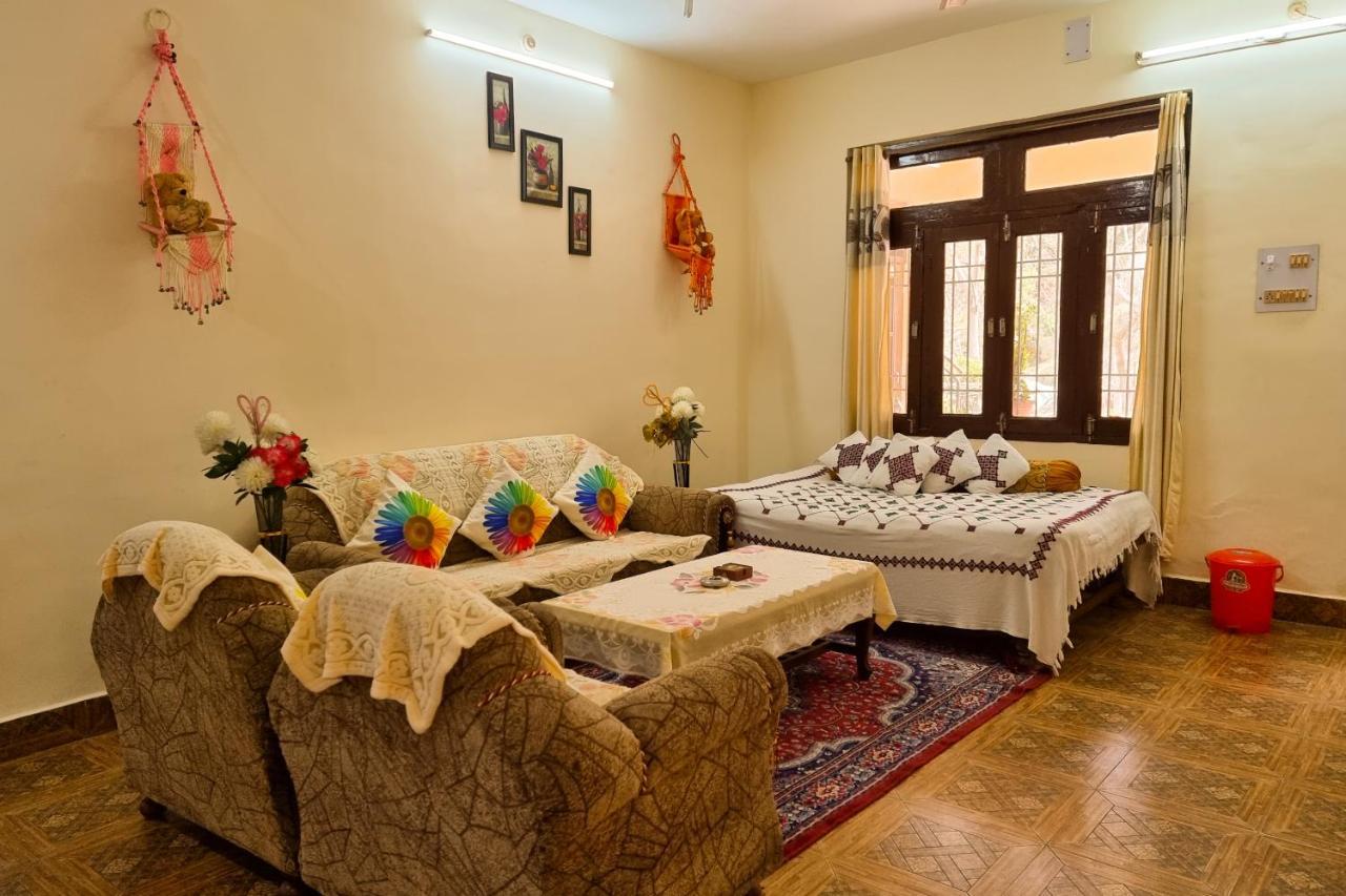 Aditya Homestay Dalhousie Εξωτερικό φωτογραφία