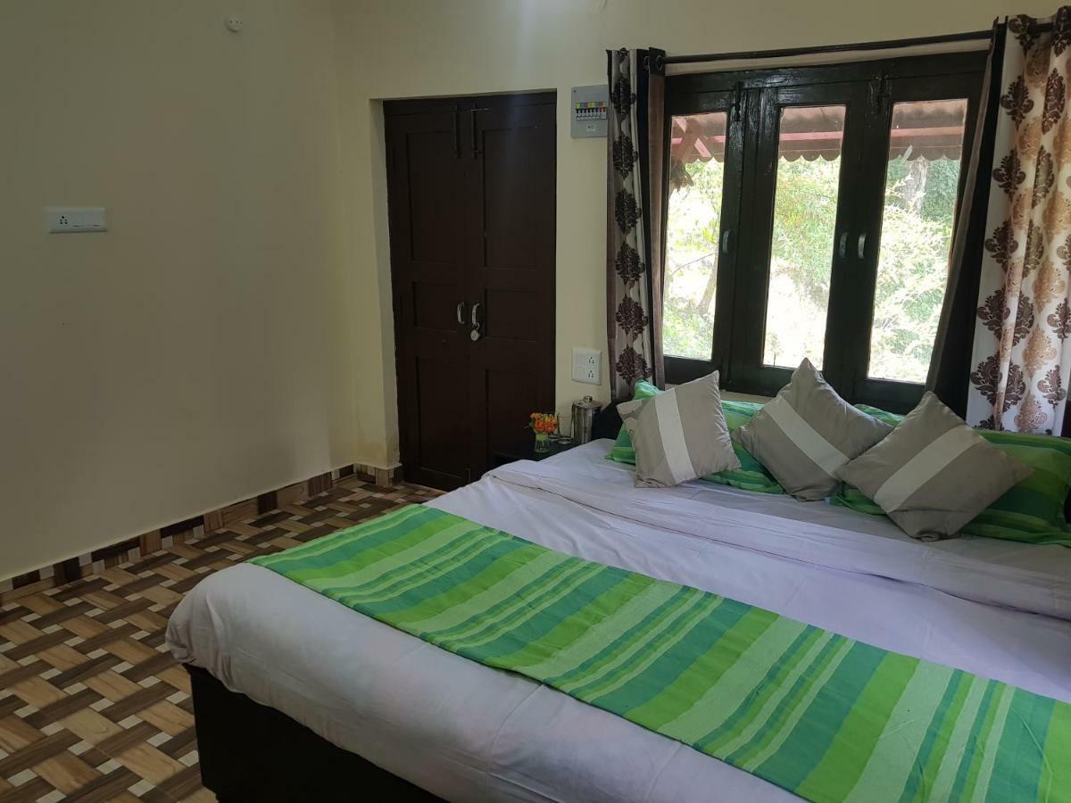 Aditya Homestay Dalhousie Εξωτερικό φωτογραφία